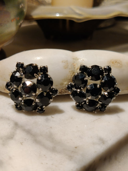 Vintage Weiss Clip Earrings