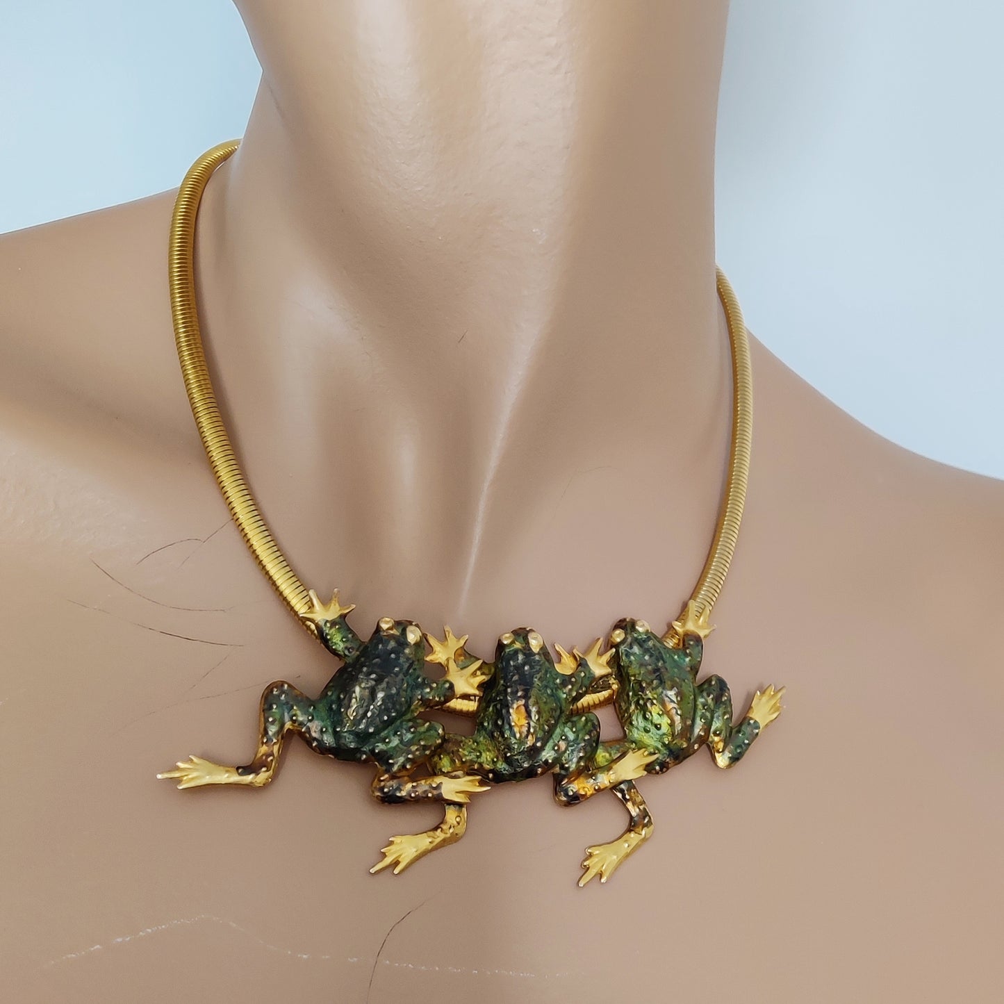 Frogs Necklace
