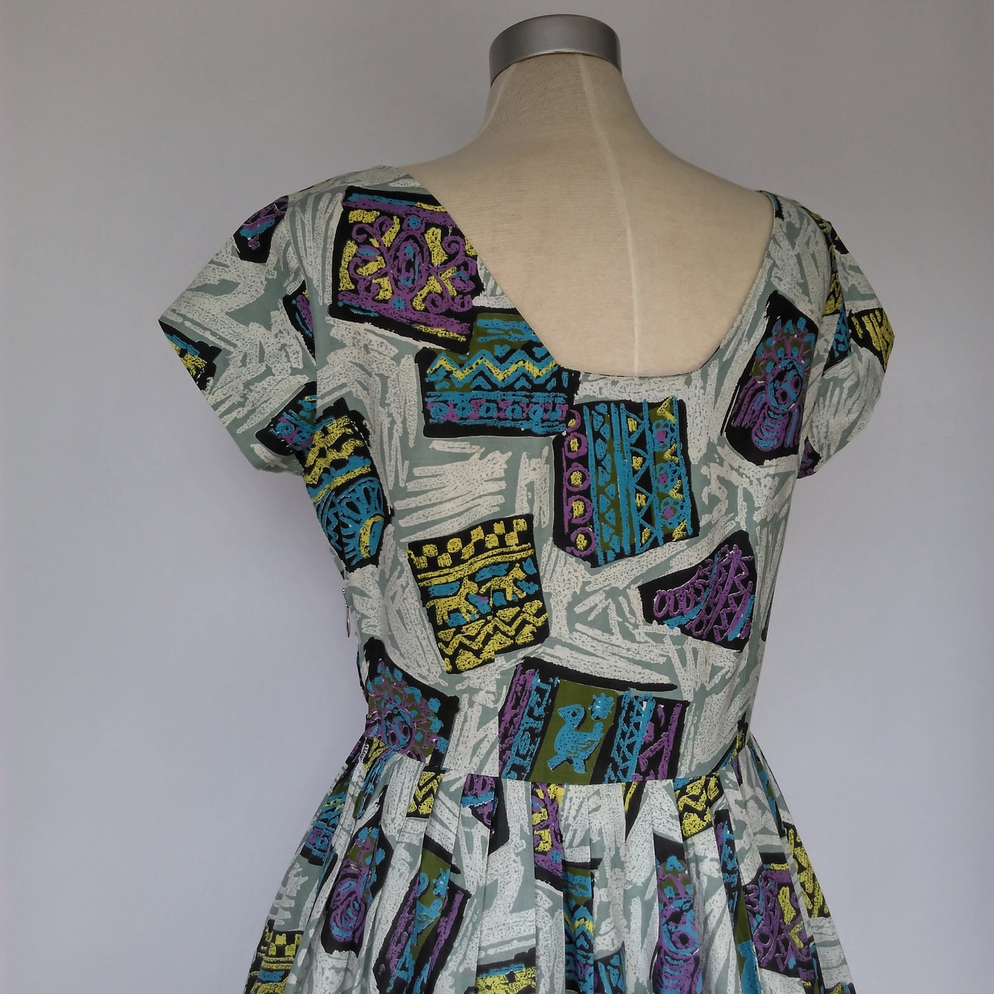 Quirky Print Dress 1950s