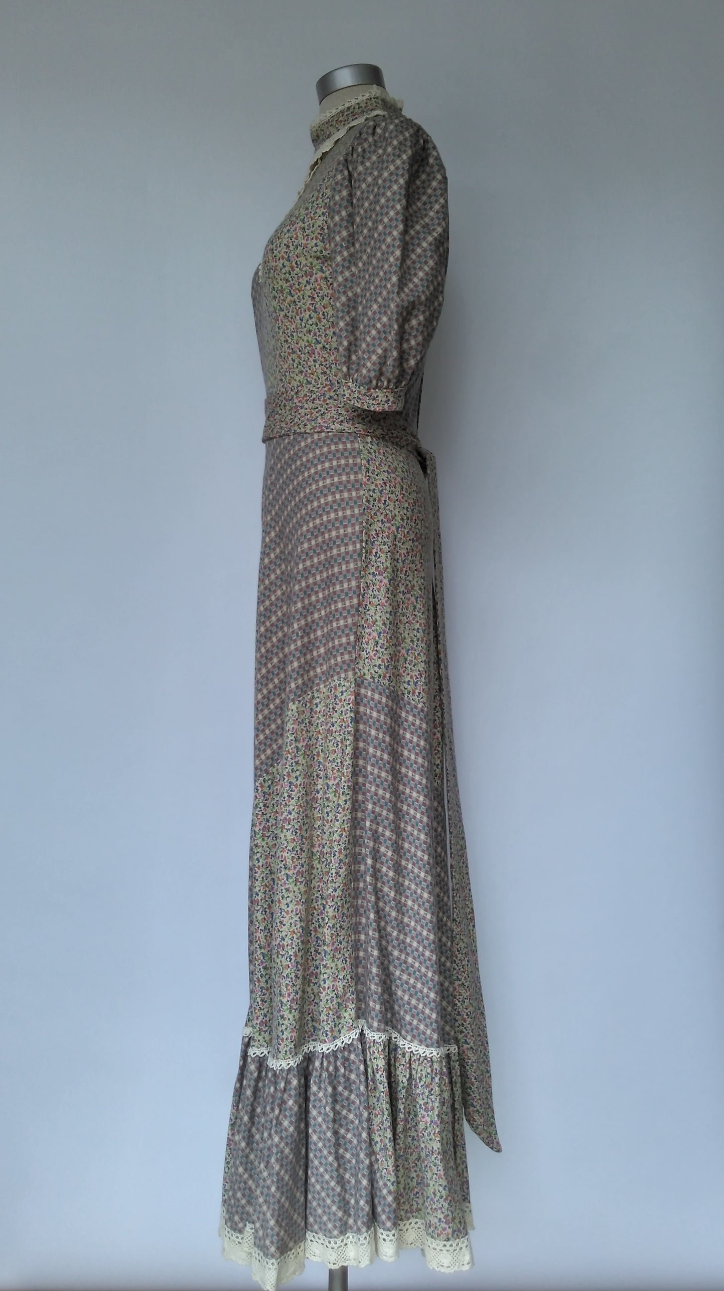 Boho Prarie dress 1970s