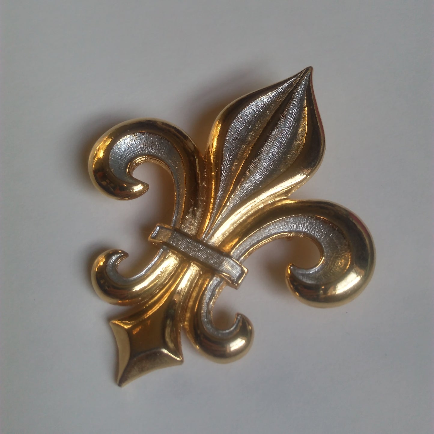 1980s Heraldic Motif Brooch