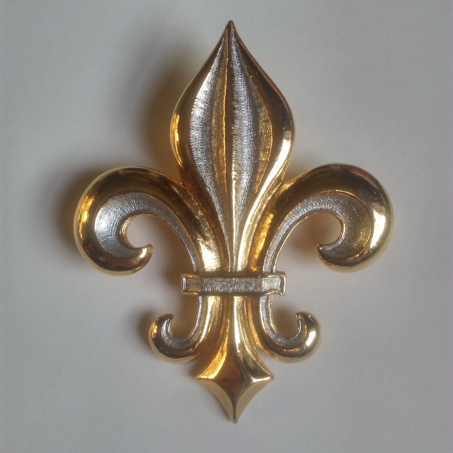 1980s Heraldic Motif Brooch