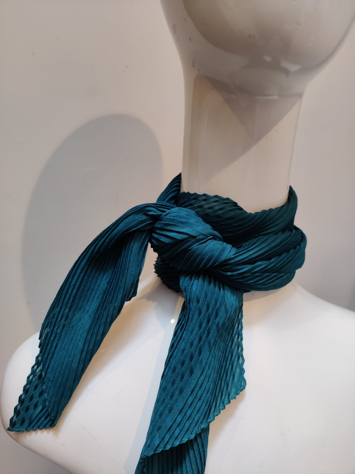 Vintage 1970s Teal Accordion Plissé Long Scarf