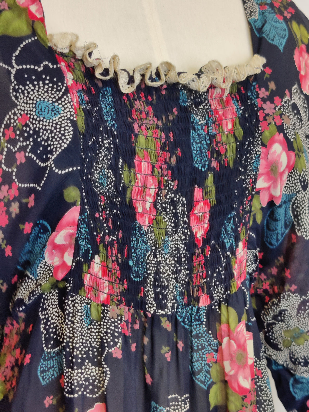 Vintage 1970s Fiona Dresses Floral Prairie Maxi Dress