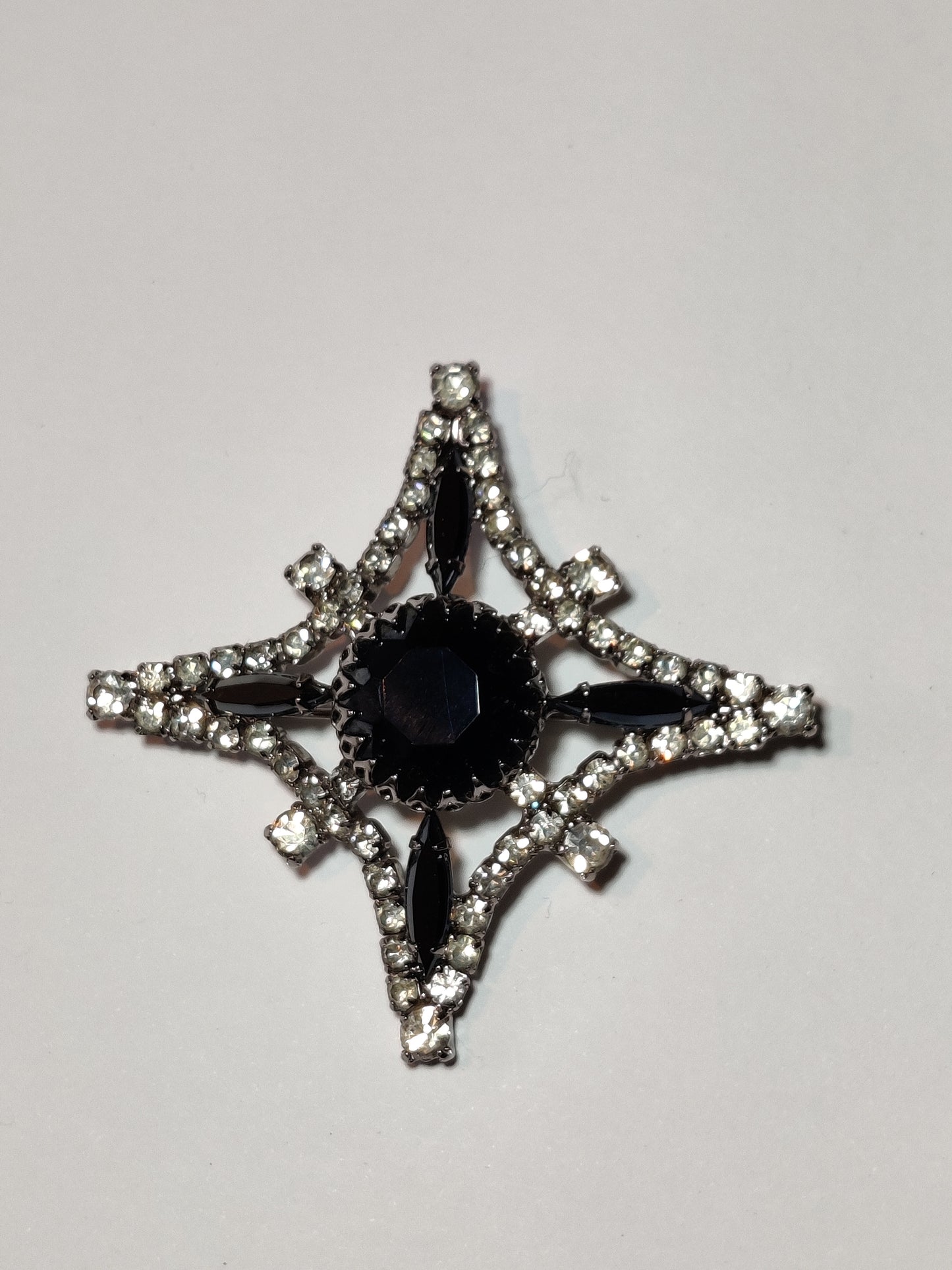 Vintage Black/Diamante Brooch