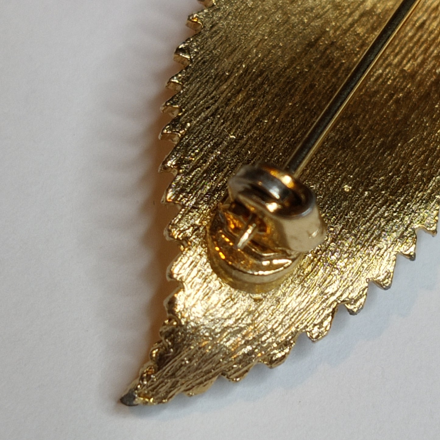 1960s BSK Leaf Brooch