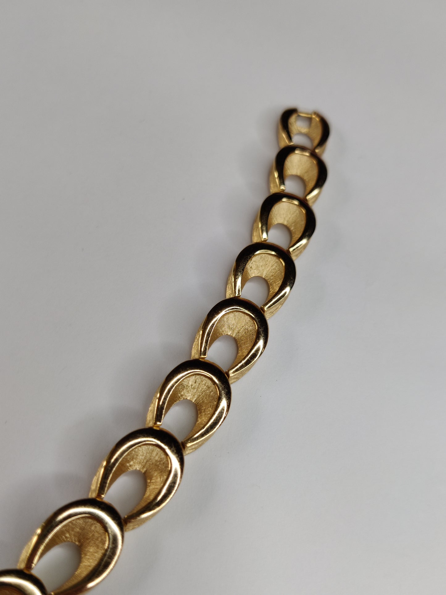 Vintage 1960s Crown Trifari Bracelet