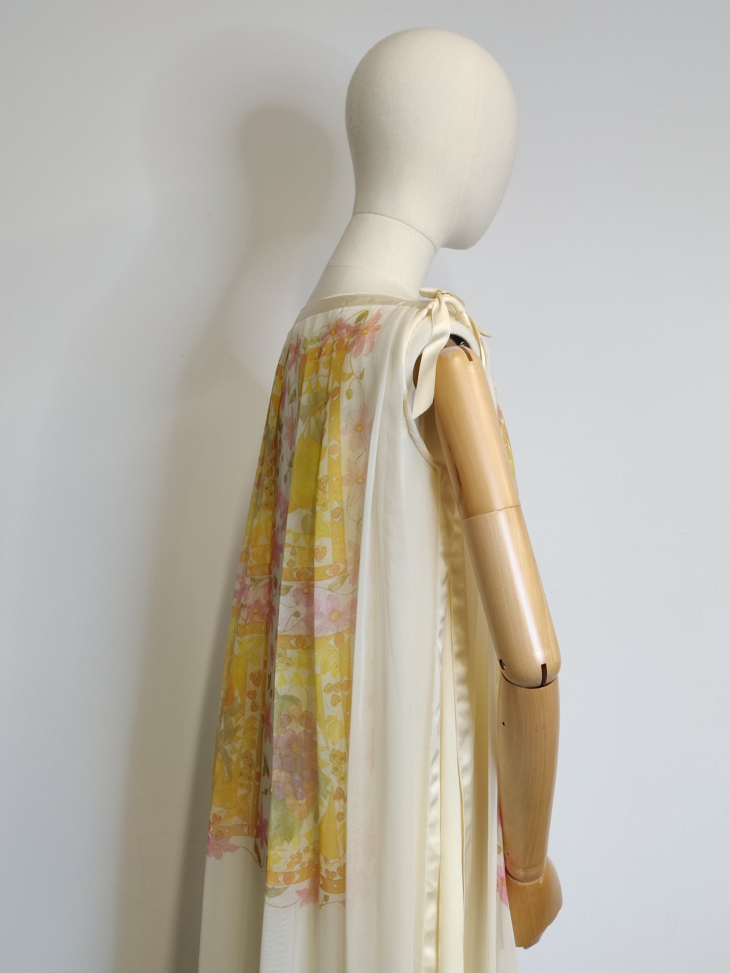 Jean Varon 'Floral Fun' 1970s Chiffon Dress