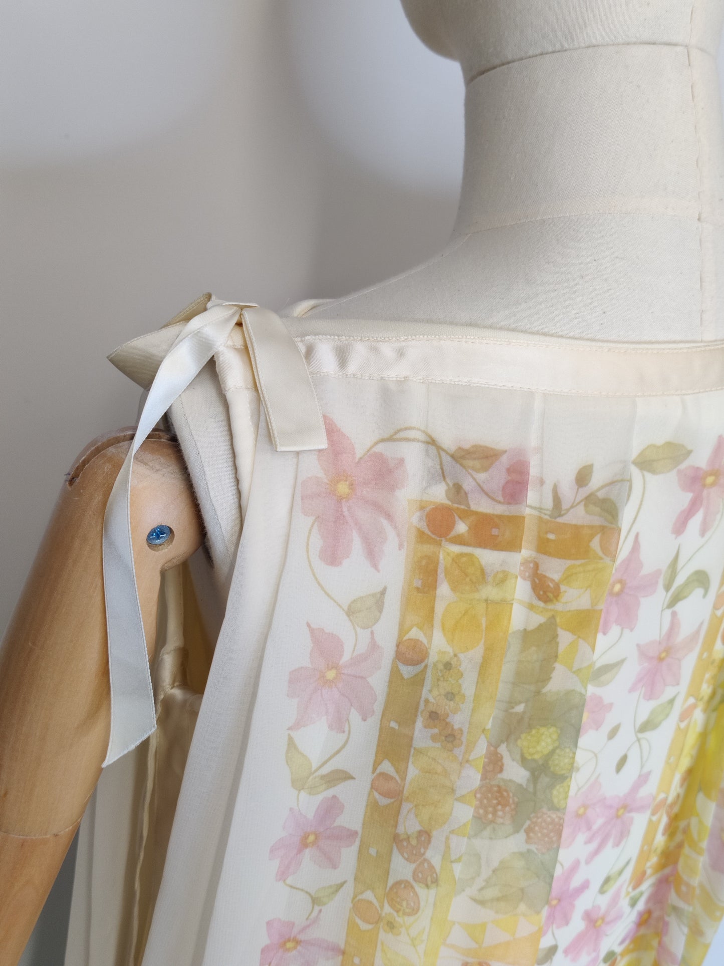 Jean Varon 'Floral Fun' 1970s Chiffon Dress