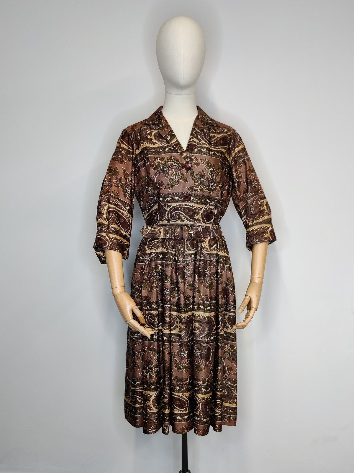 Vintage 1960s Earth-Tone Paisley Acetate Shirtwaister Dress
