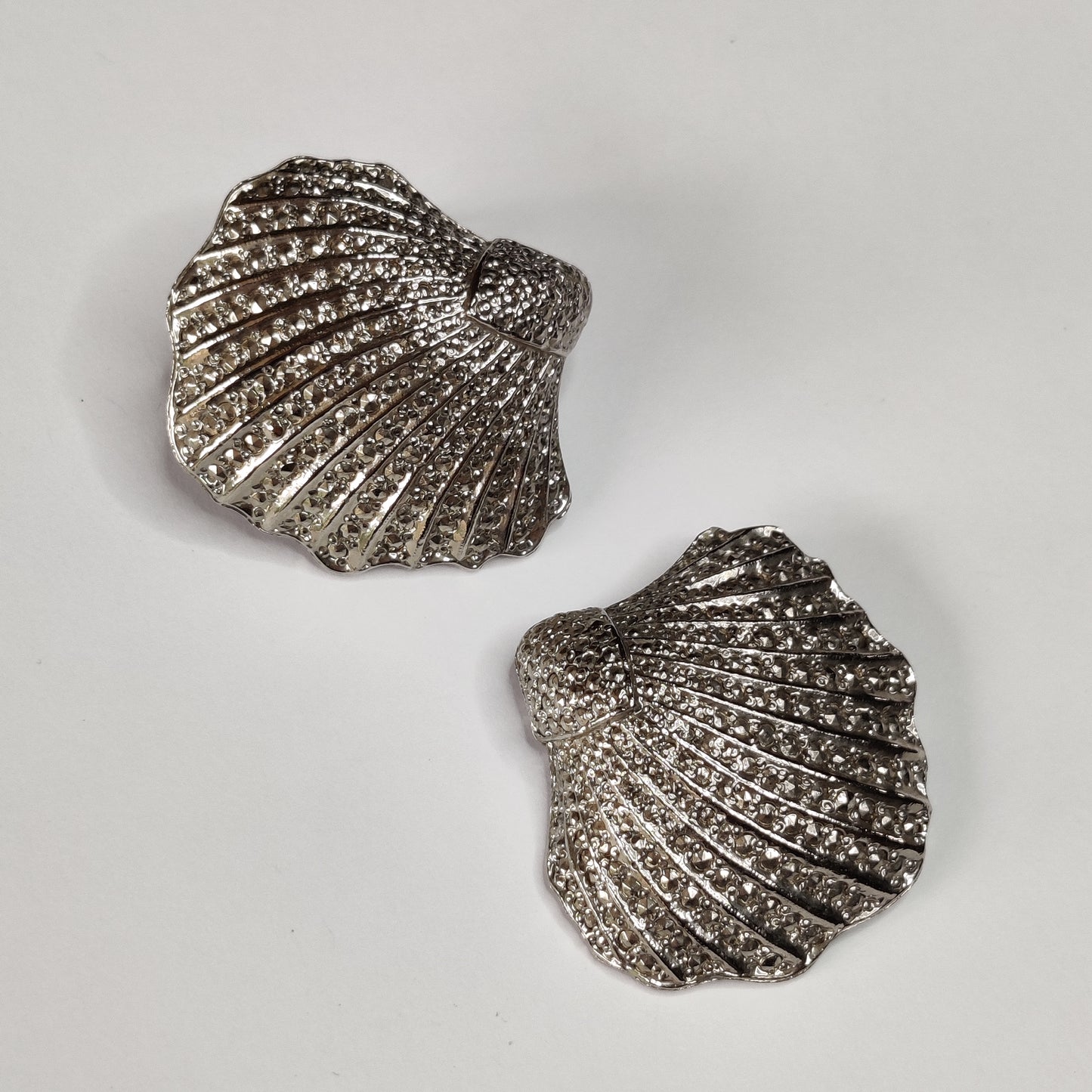 1990s Shell Earrings