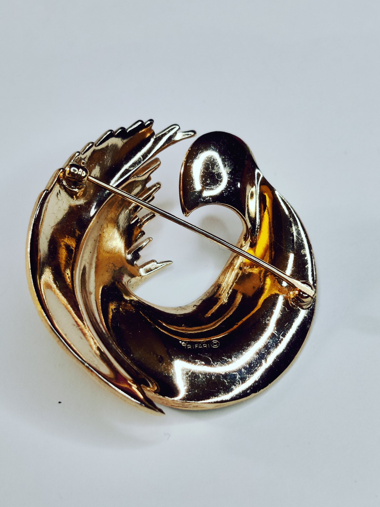 Vintage Crown Trifari Modernist Swirl Brooch