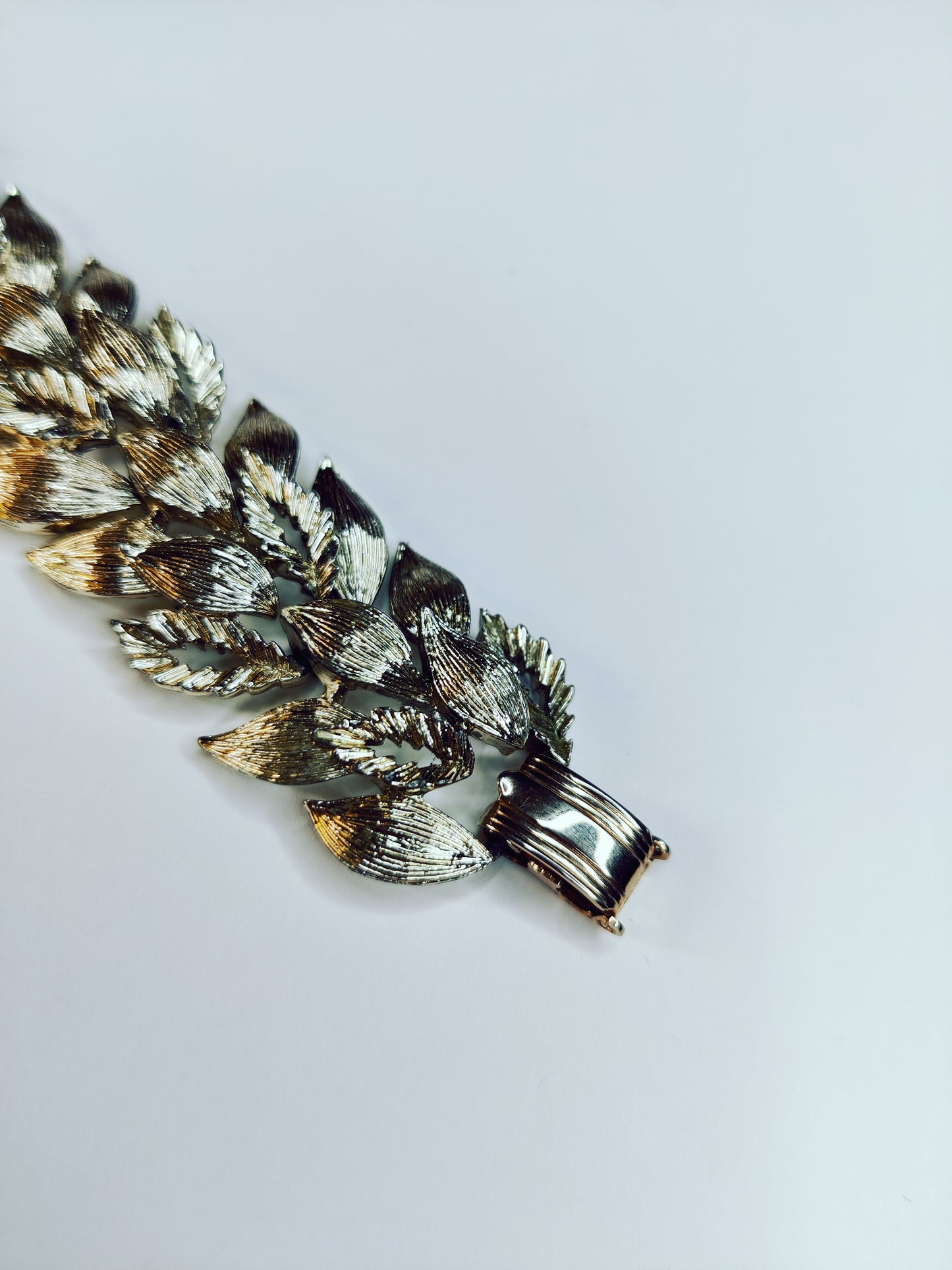Vintage 1950s/60s Lisner Bracelet