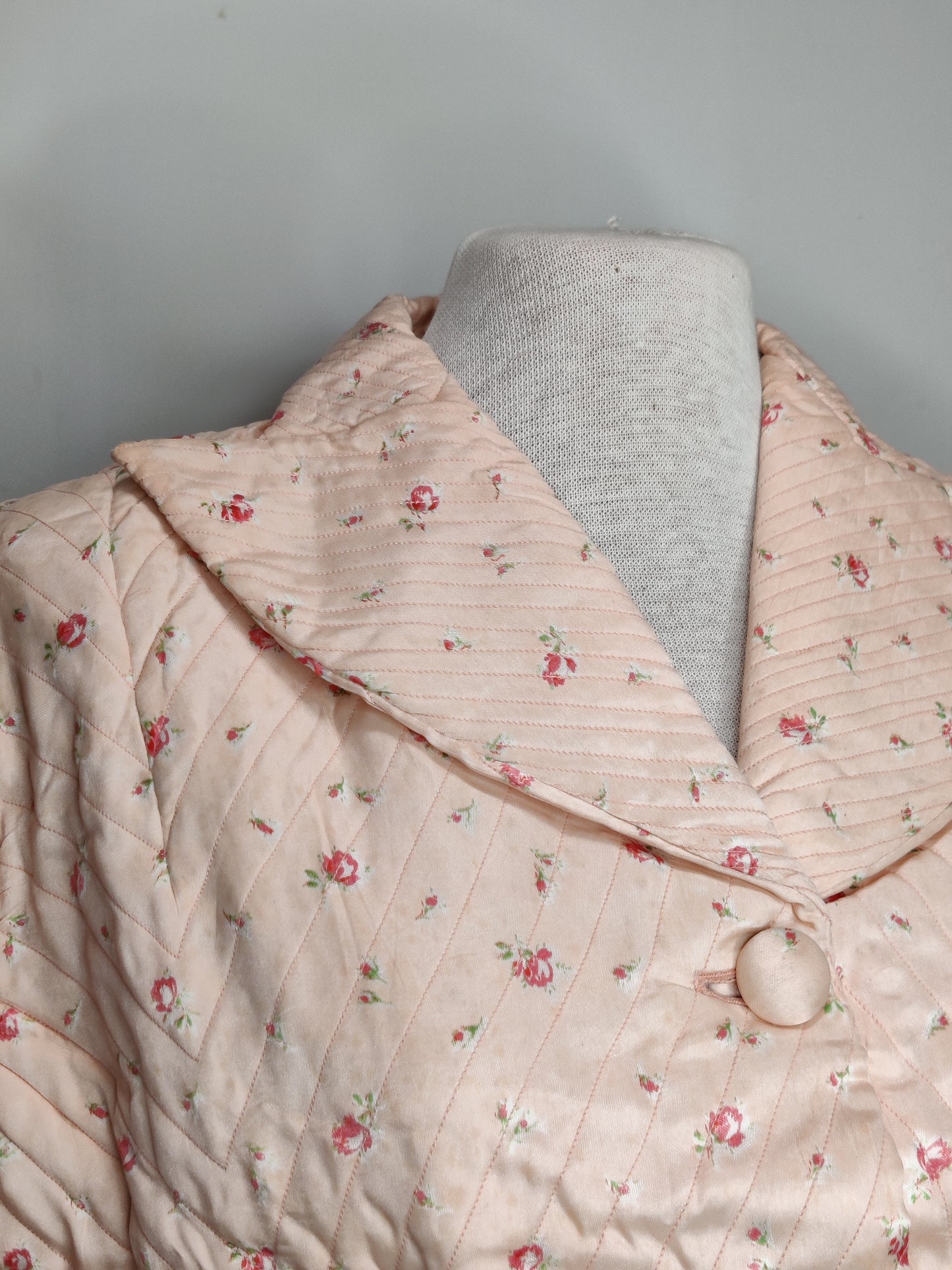 Vintage Floral Bed Jacket