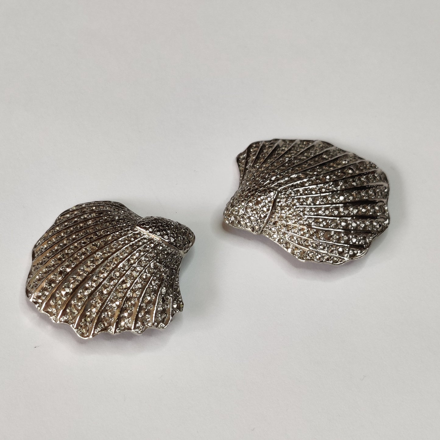 1990s Shell Earrings
