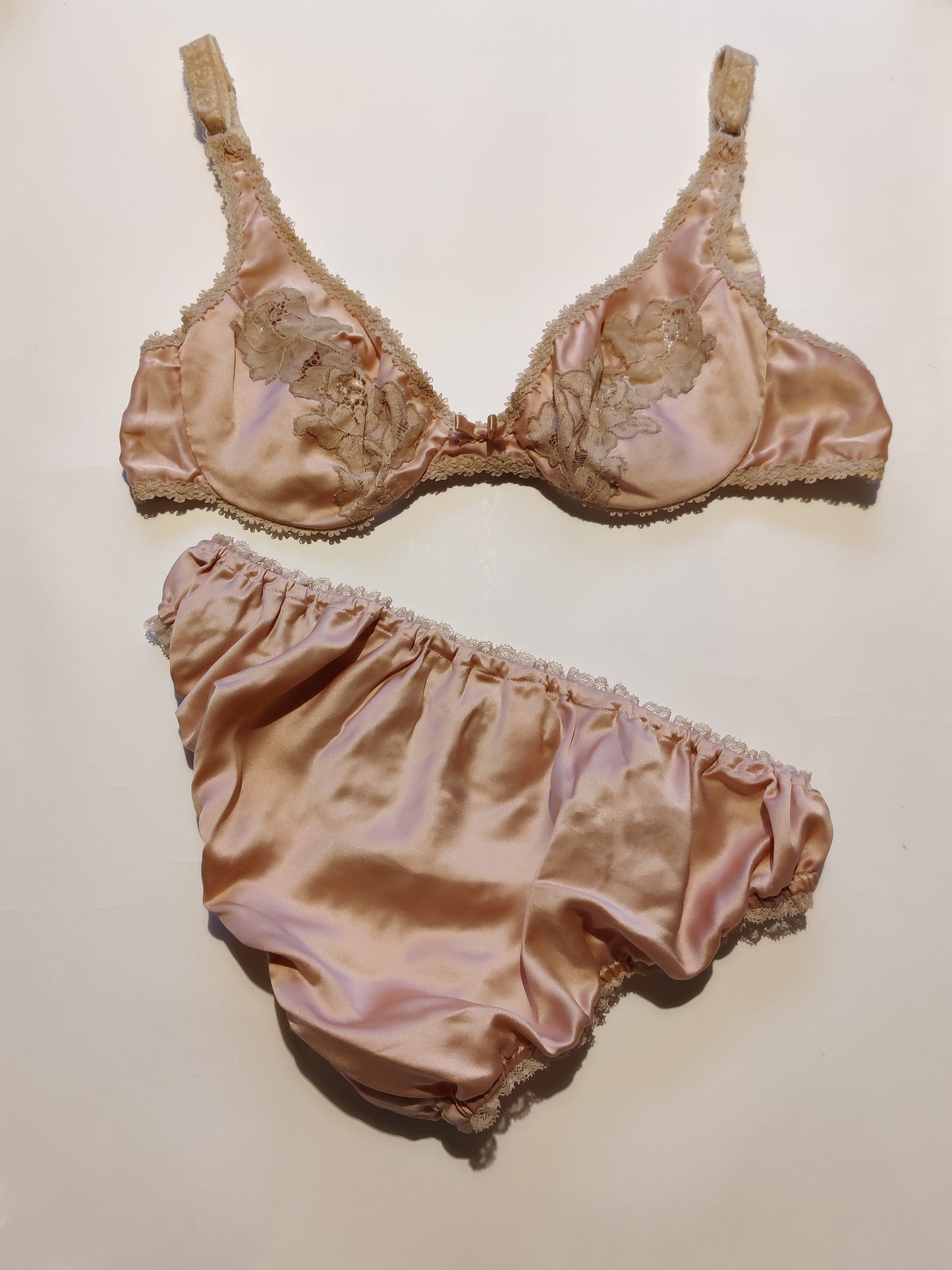 1970s Pink Janet Reger Bra & Pants Set