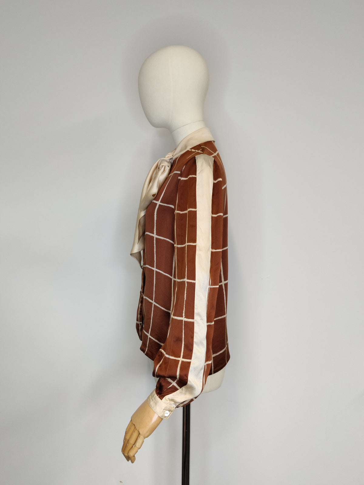 Vintage 1970s Philippe Pasteur Madison Ave Silk Pussy-Bow Blouse