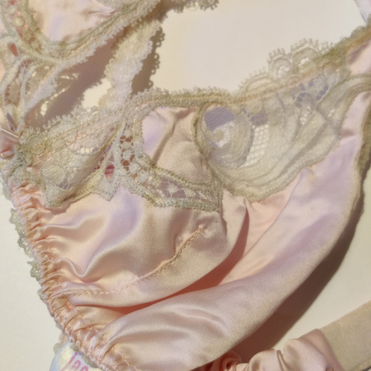 1970s Pale Pink Janet Reger Bra & Waist Slip Set
