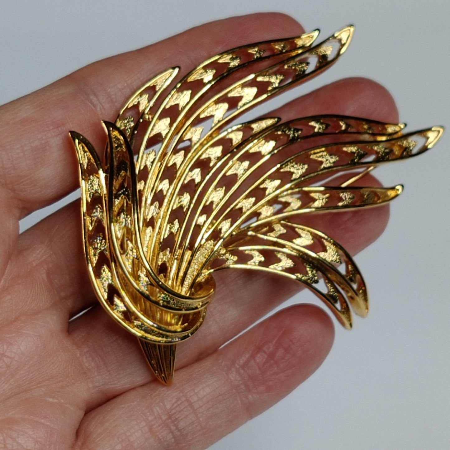 1970s Monet Leaf Brooch
