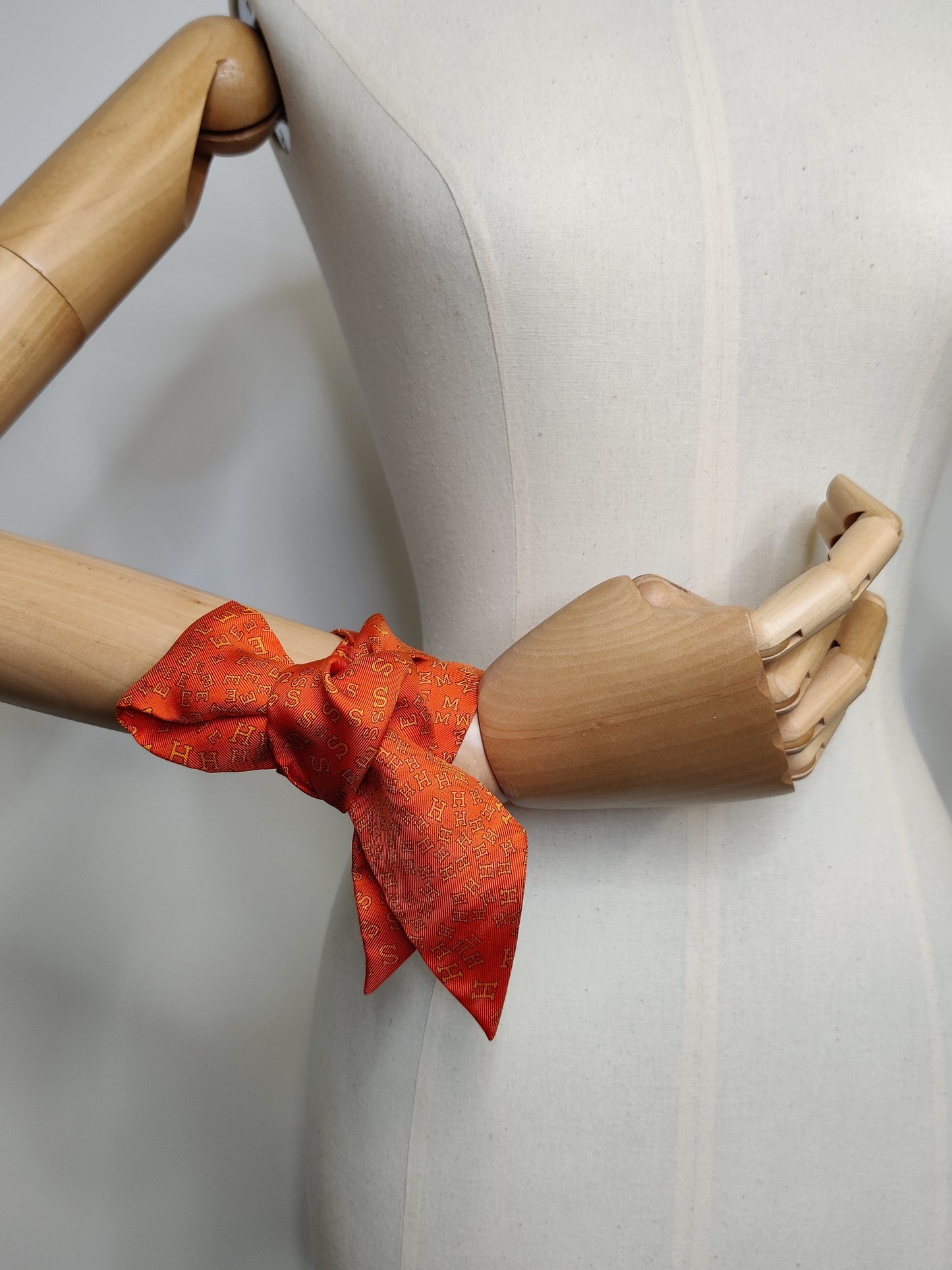 Hermes Silk Twilly