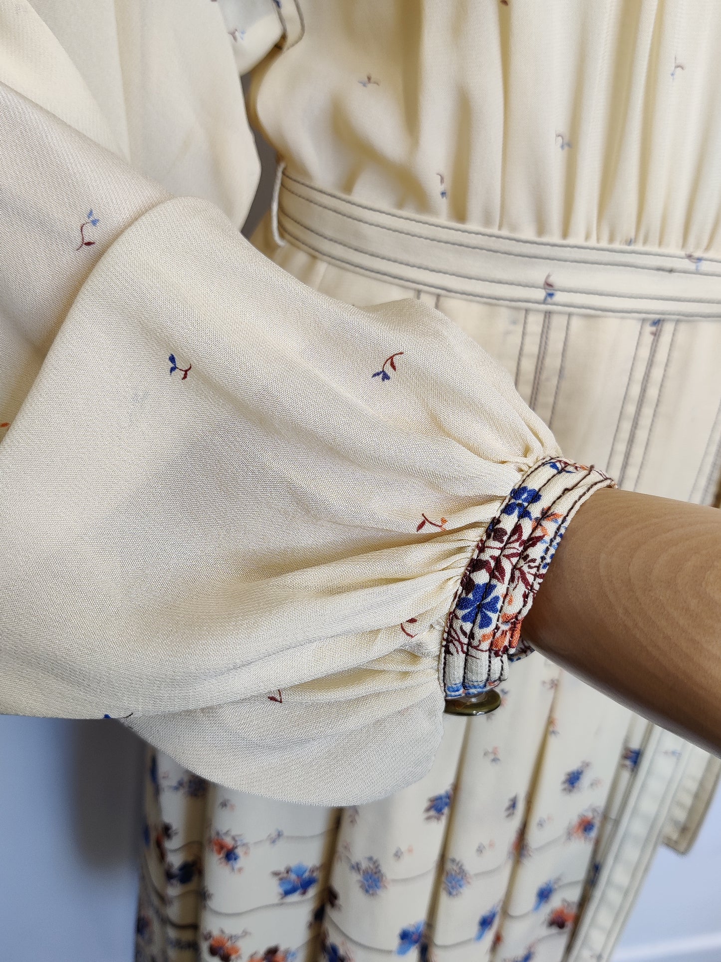 Jean Varon 'A Tisket A Tasket' 1970s Dress