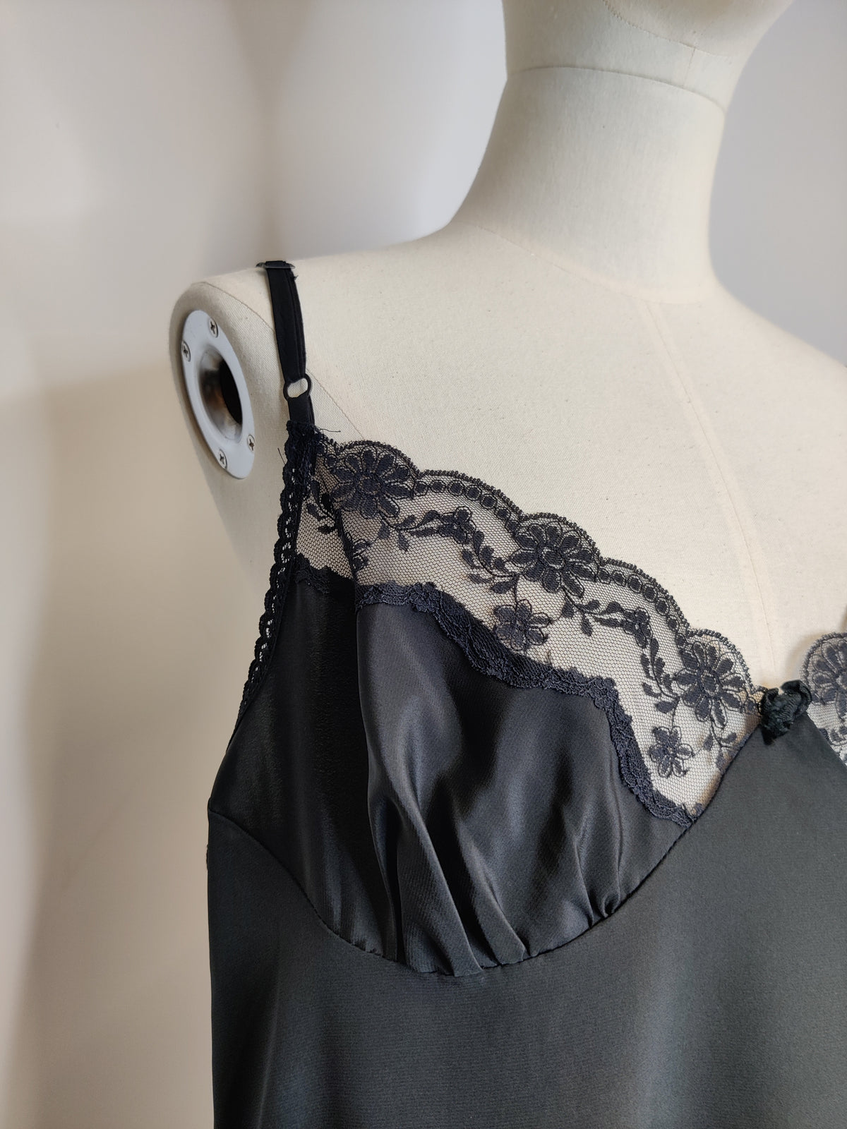 1970s Black Slip