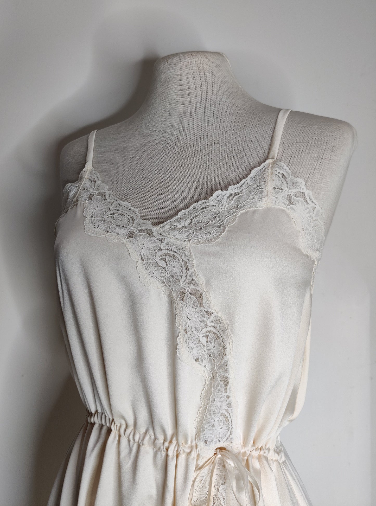 Vintage Eileen Marshall Nightdress and Dressing Gown Set