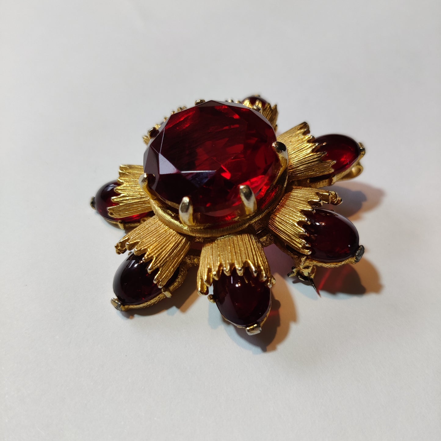 Stunning 1960s Brooch