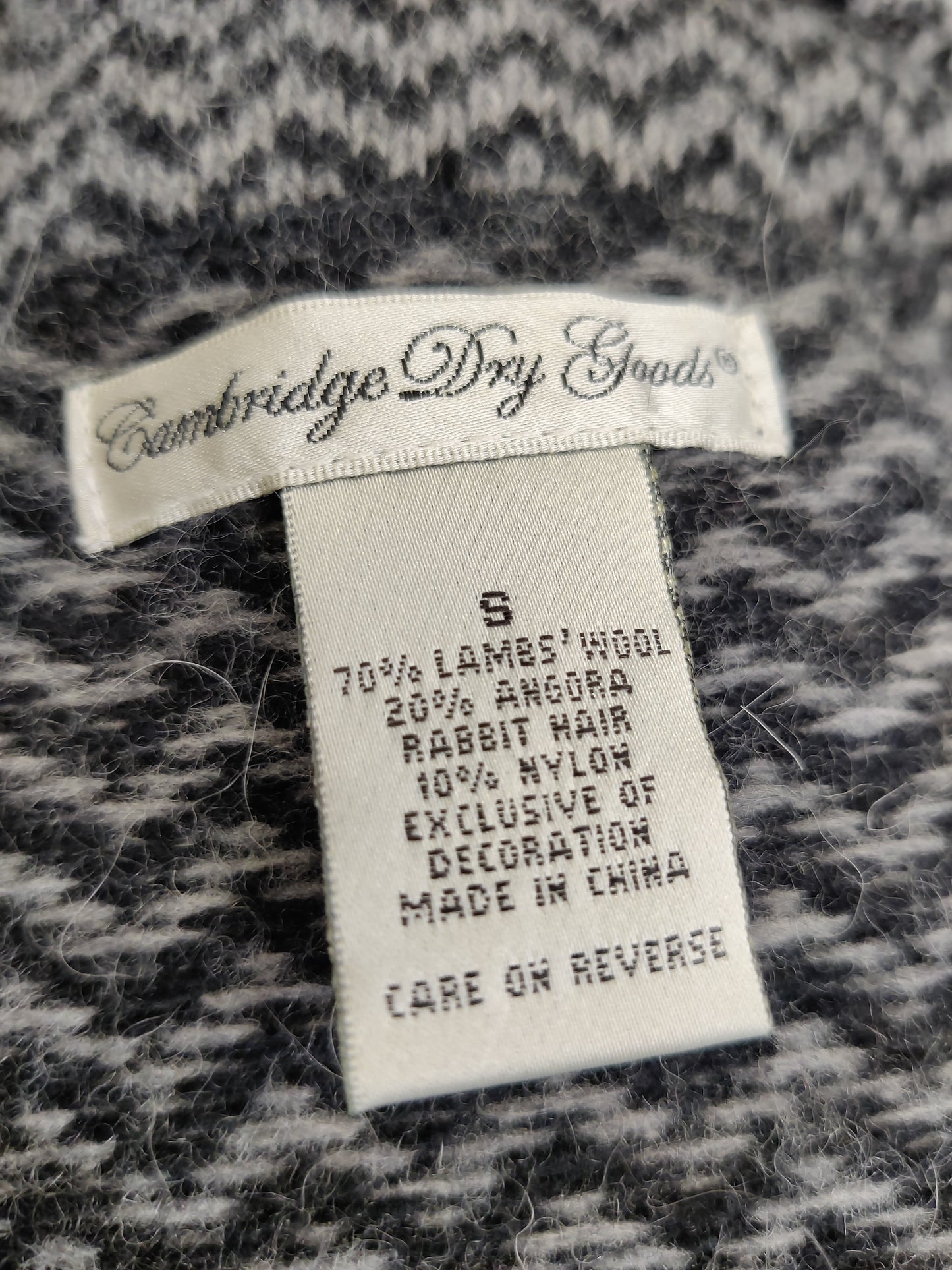 Vintage Knitted embroidered Front Cardigan/Jacket