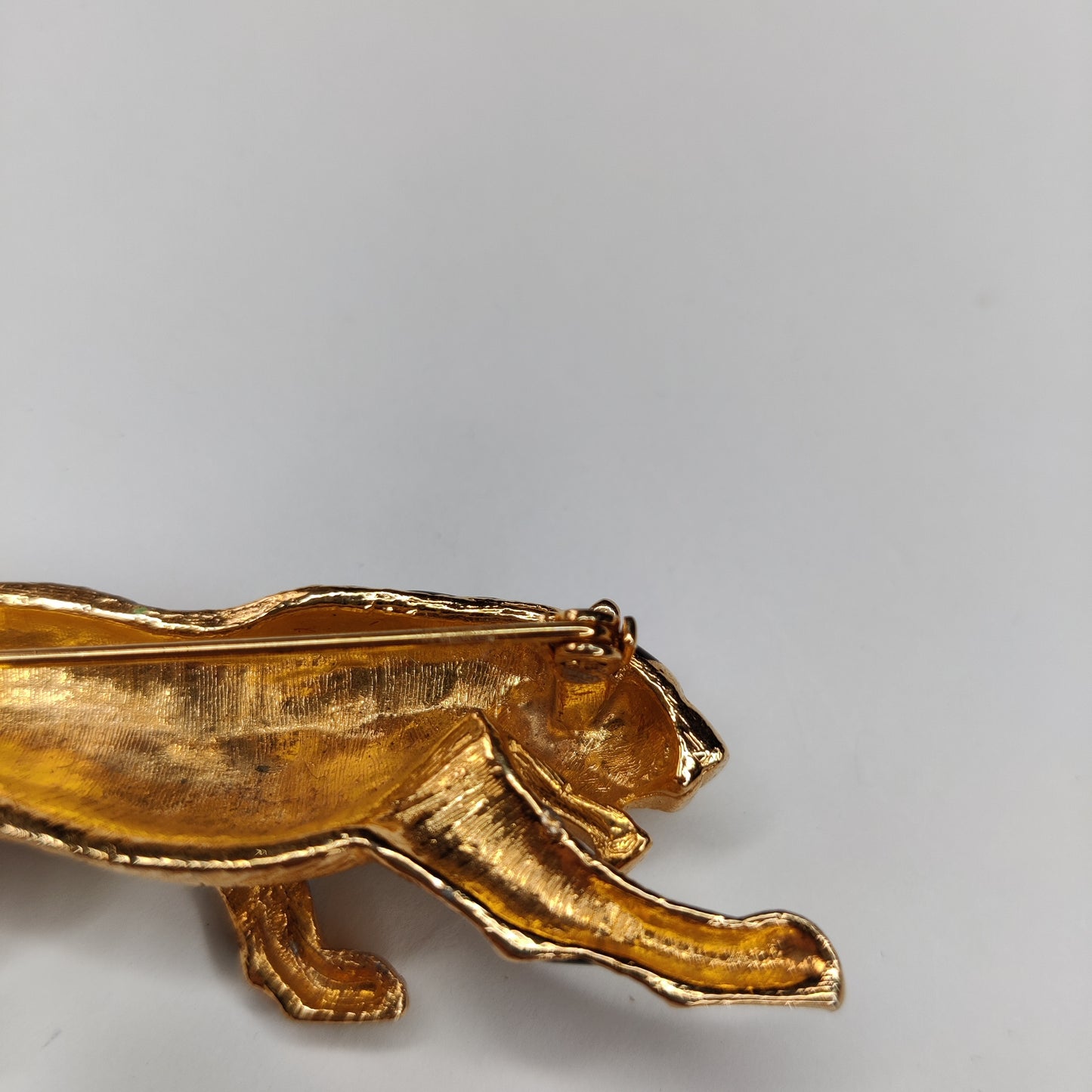 1980s Crouching Tiger Brooch