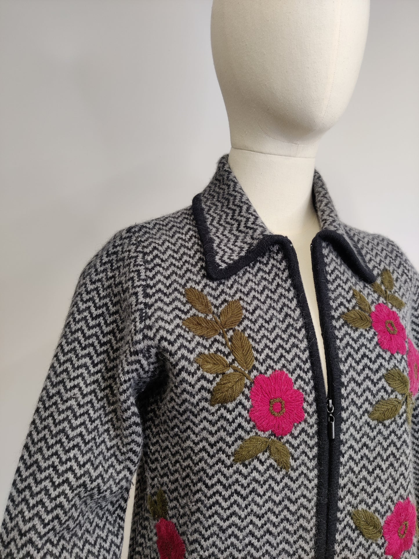 Vintage Knitted embroidered Front Cardigan/Jacket