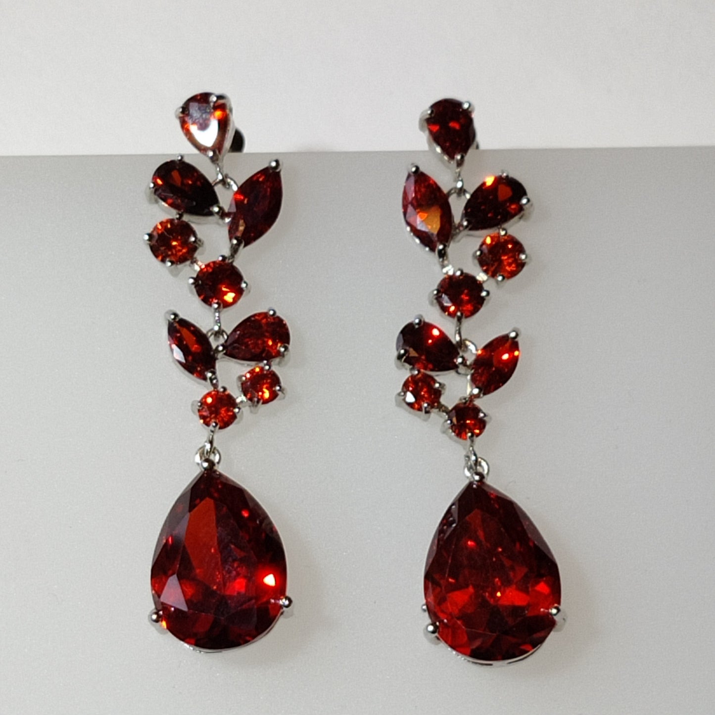 Vintage Glass Rhinestone Drop Earrings