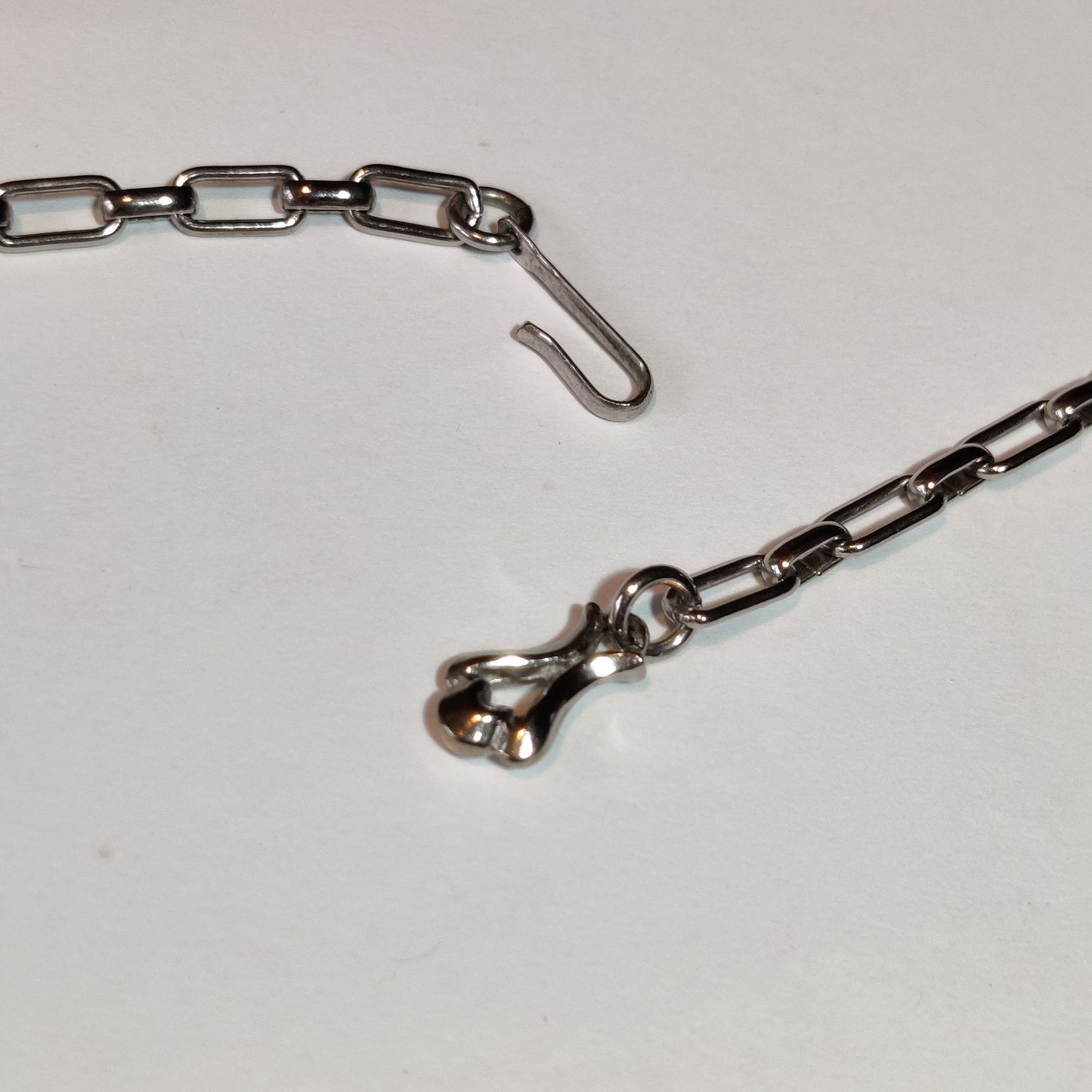 1960s Leaves Necklace