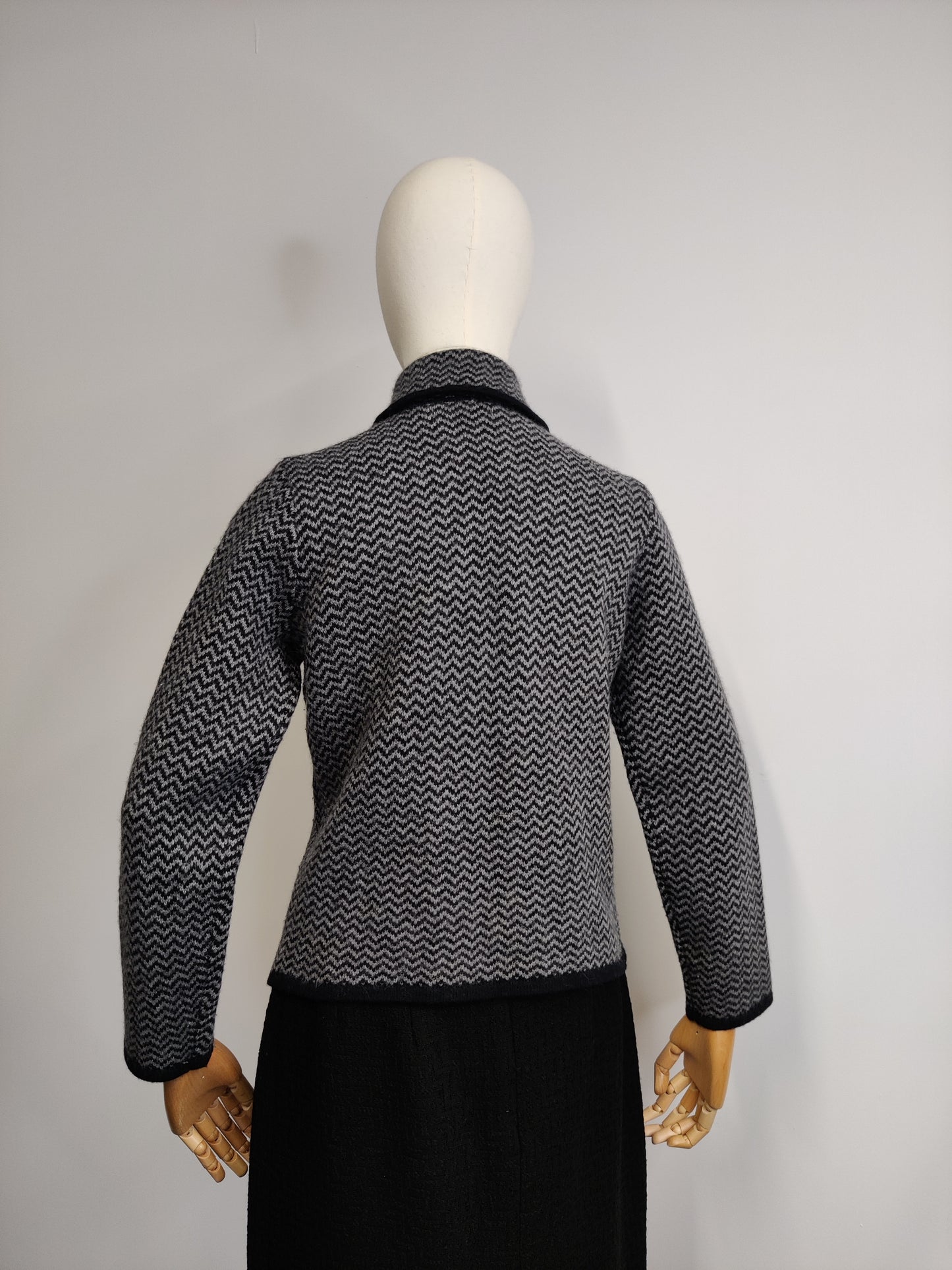 Vintage Knitted embroidered Front Cardigan/Jacket