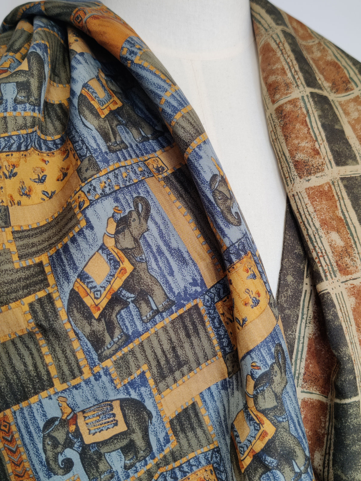 Vintage Alfred Dunhill Reversible Double Faced Pure Silk Fringed Scarf – Dual Print