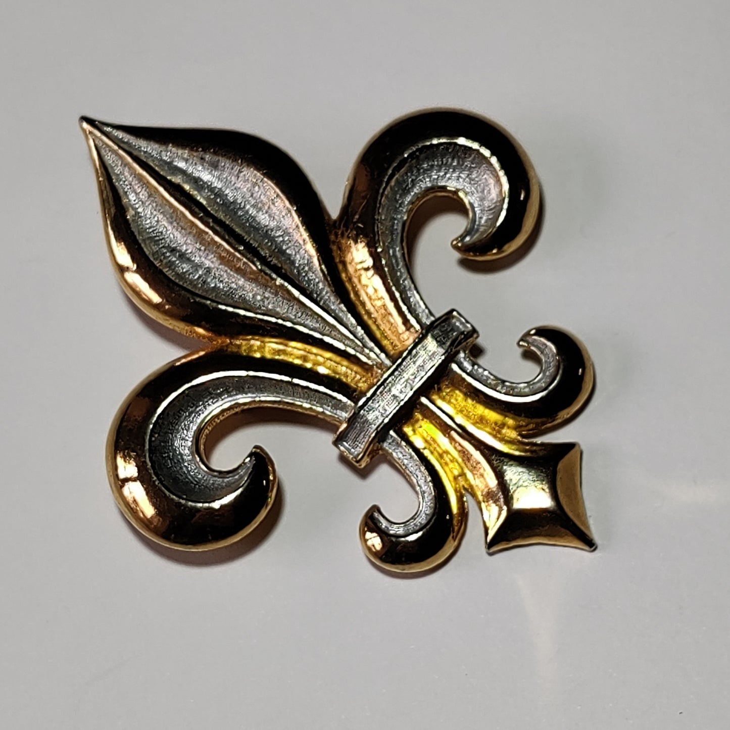 Vintage Fleur de Lis Brooch