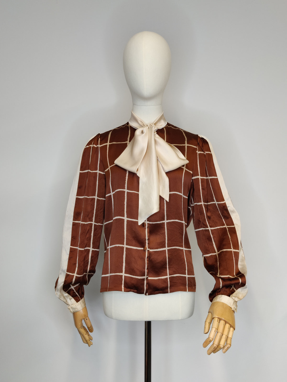 Vintage 1970s Philippe Pasteur Madison Ave Silk Pussy-Bow Blouse