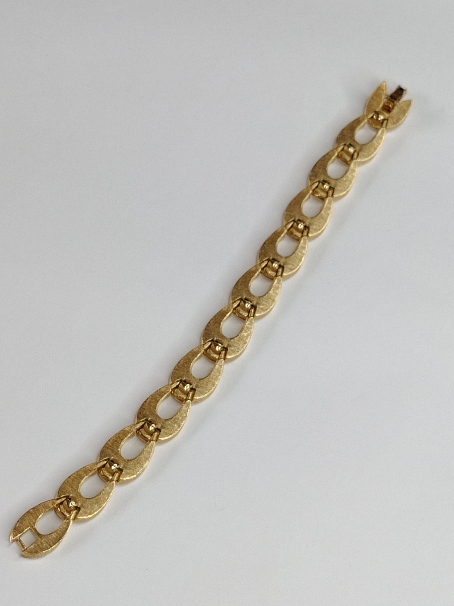 Vintage 1960s Crown Trifari Bracelet
