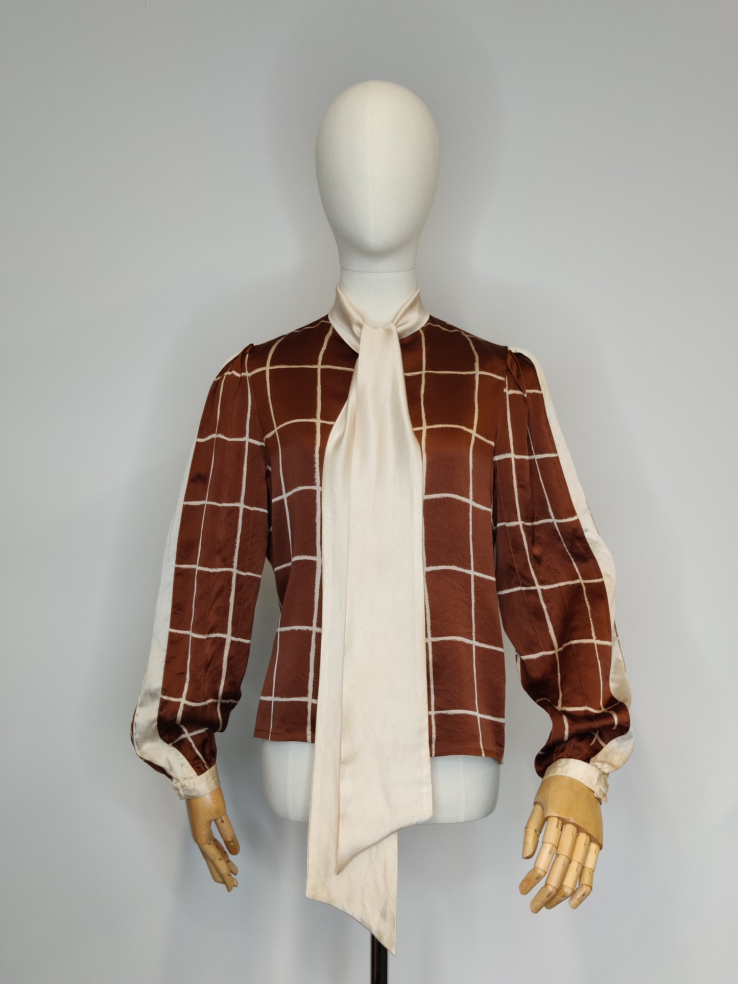 Vintage 1970s Philippe Pasteur Madison Ave Silk Pussy-Bow Blouse