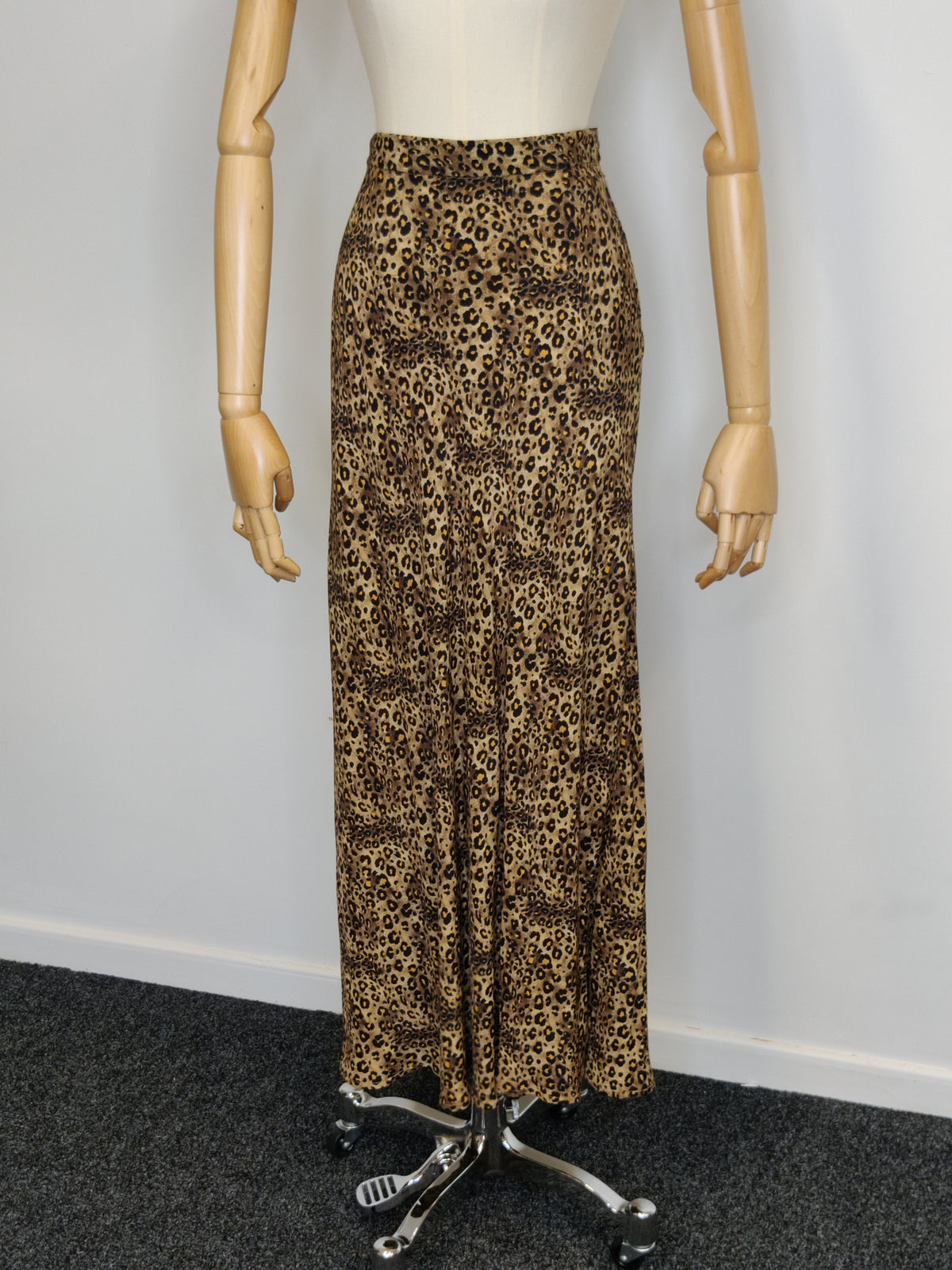 Vintage Betty Barclay Leopard Print Midi/Maxi Skirt