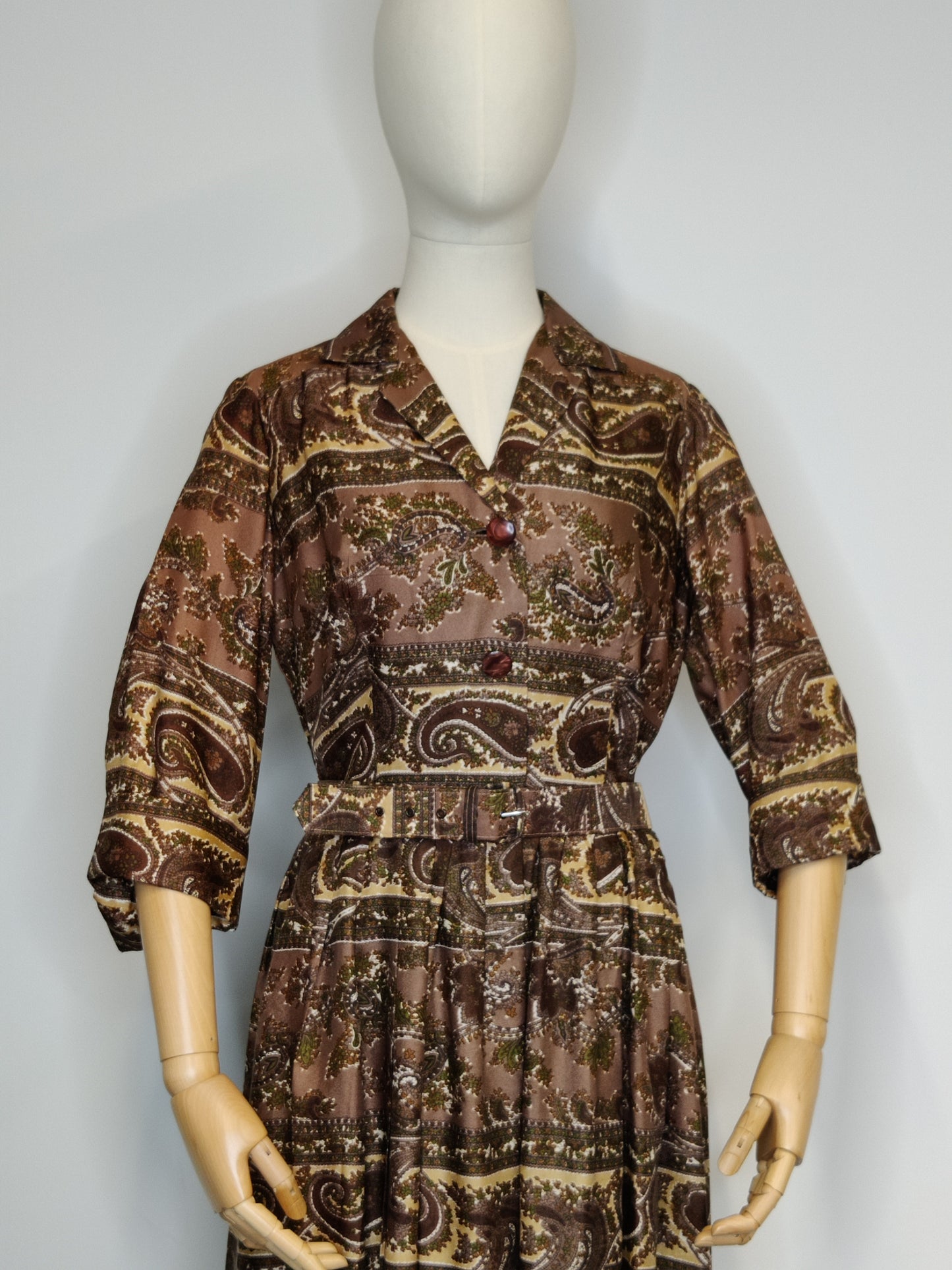 Vintage 1960s Earth-Tone Paisley Acetate Shirtwaister Dress